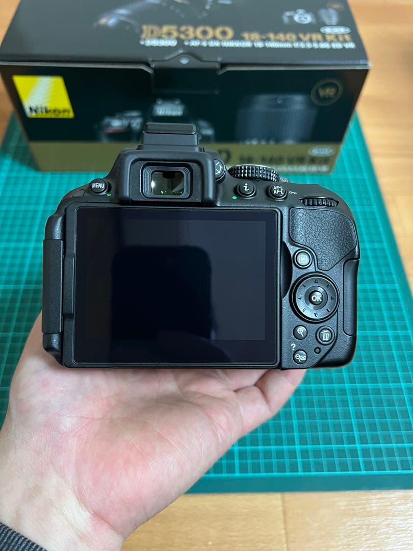 Nikon D5300 18-140 VR Kit オプション多数付属