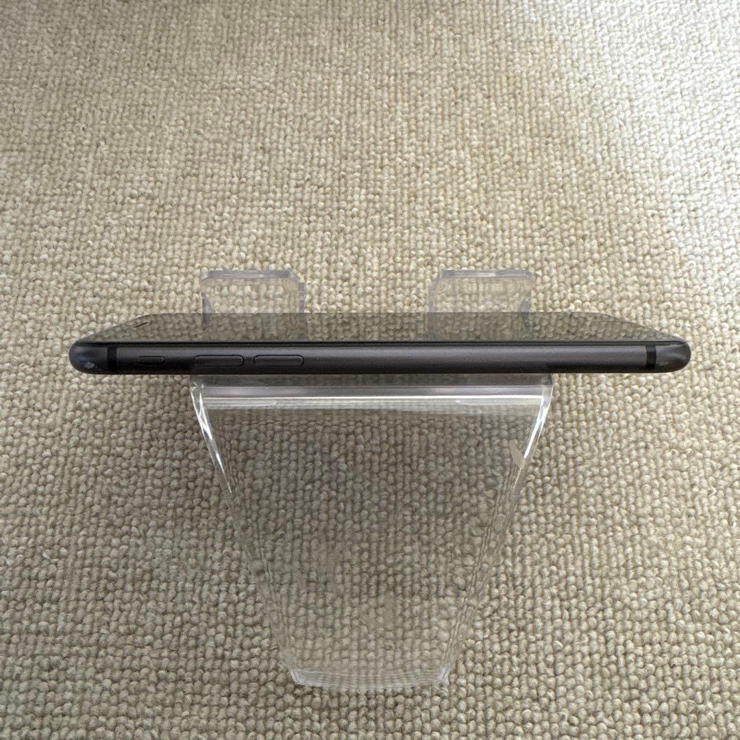Apple iPhone 8 64GB スペースグレイ
