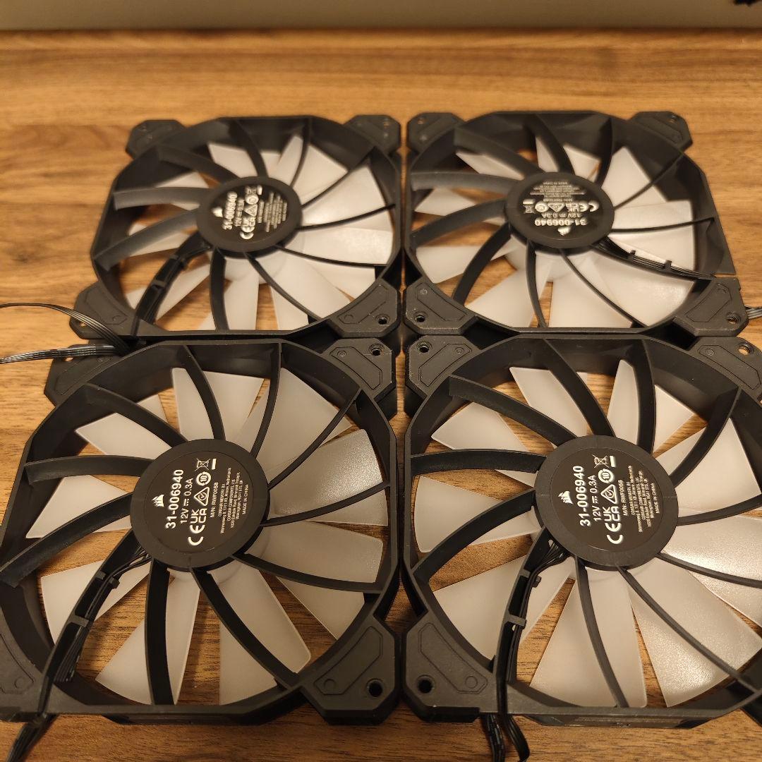 PC用ファン・クーラー Corsair SP140RGB Elite+Commander Core XT