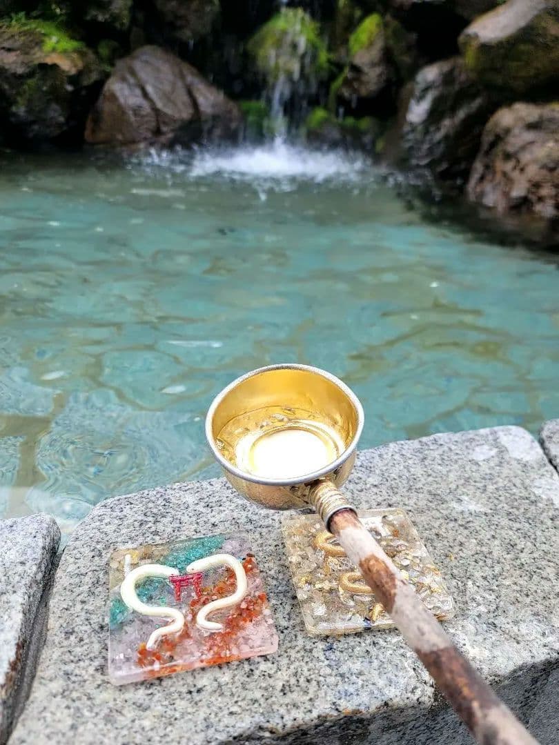 金蛇水神社 白蛇対｜金運・愛情・恋愛成就を引き寄せオルゴプレート