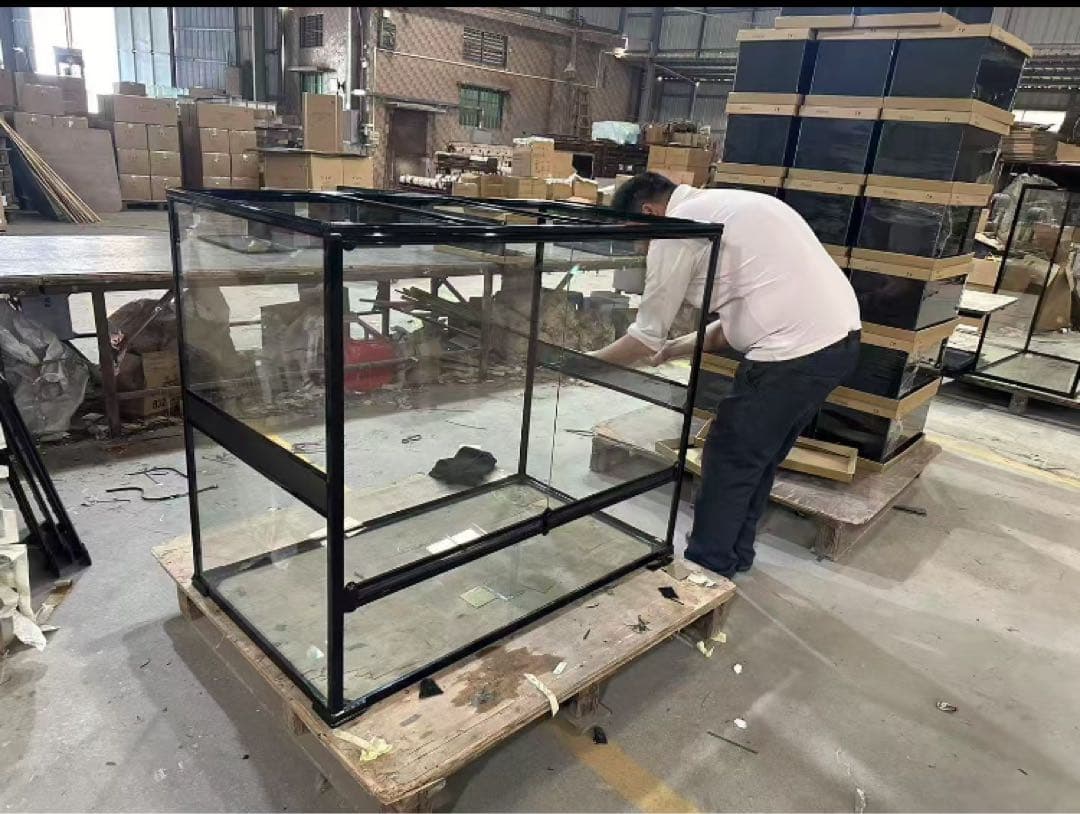 ガラス飼育ケージ、爬虫類両生類飼育ケージ60x45x80cmオリジナル送料込み