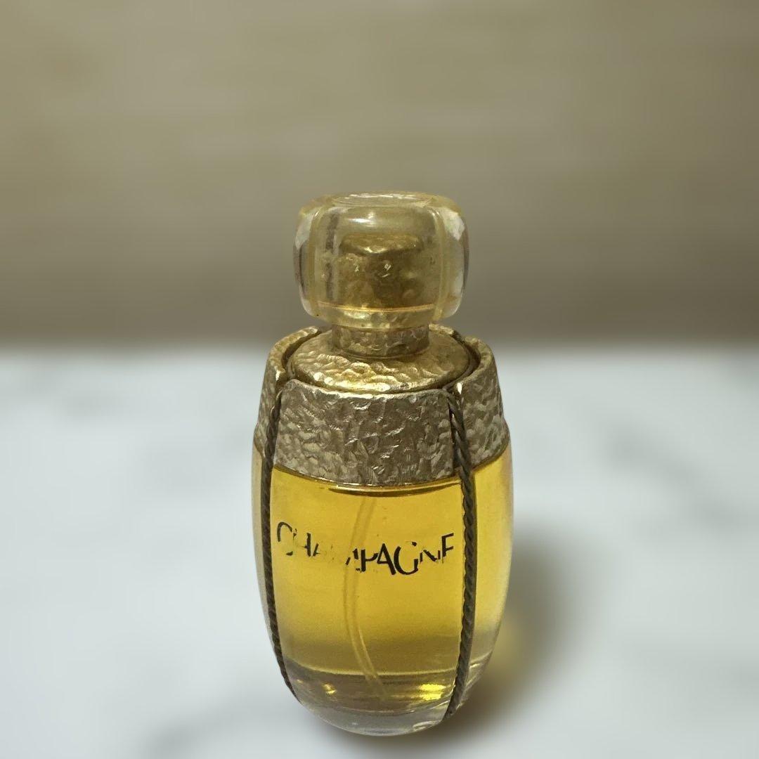 イヴサンローラン　シャンパーニュ　オーデトワレ　50ml