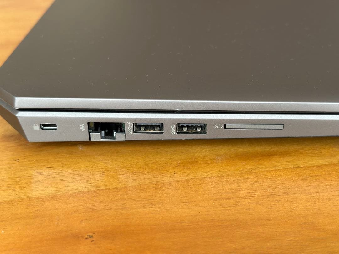 Windowsノート本体 HP ZBook 15 G5 i7-8750H/32GB/SSD/Quadro