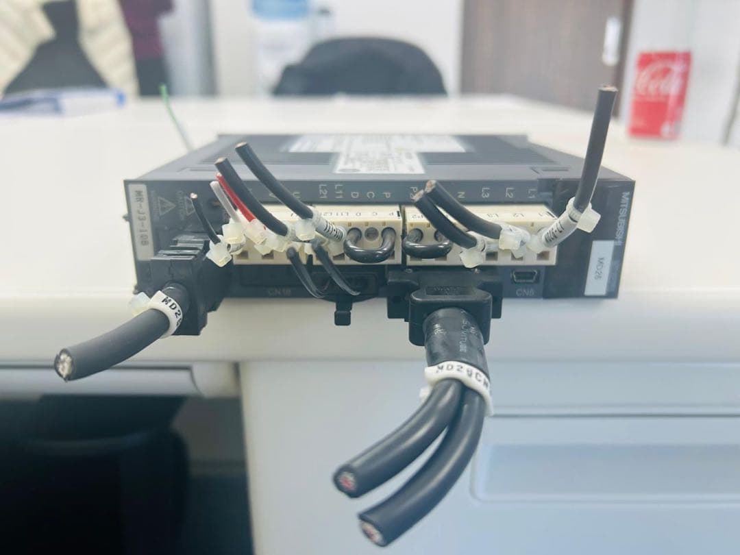 MITSUBISHI AC SERVO MR-J3-10B サーボアンプ