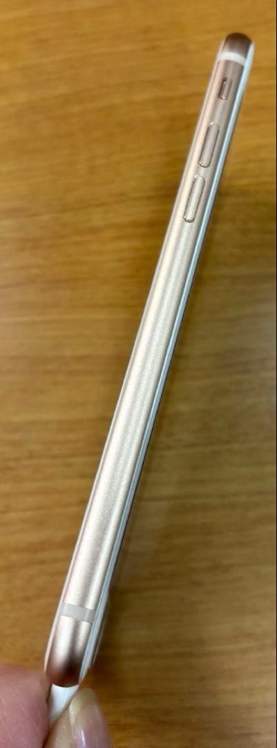 【美品】iPhone8 ゴールド　64GB　【部品取り用ジャンク品】