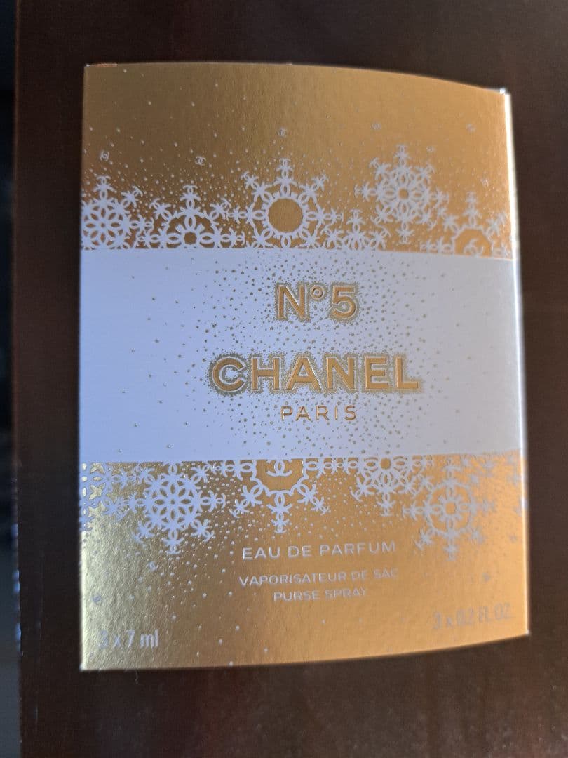 CHANEL N°5 オードゥパルファムパース　スプレイ　黒