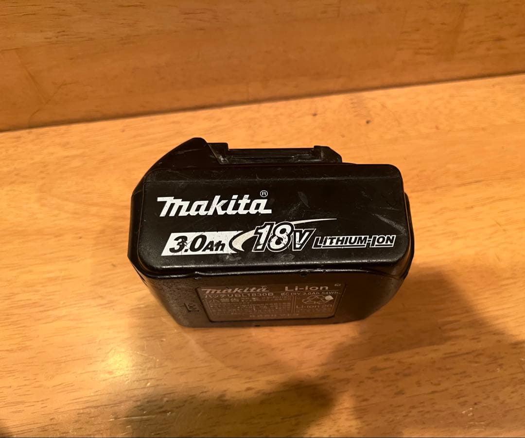 Makita Bluetooth スピーカー MR014GZ バッテリー付き