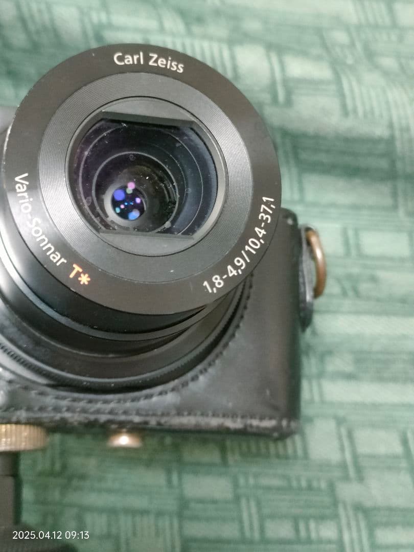 ソニー RX100 コンデジ F1.8レンズ