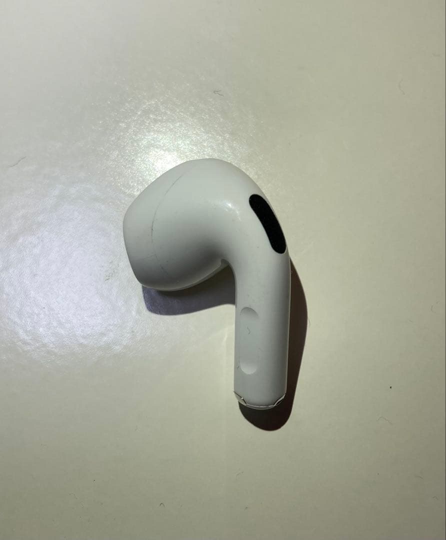 AirPods (第4世代) ワイヤレスイヤホン ノイズキャンセル付き　左耳のみ