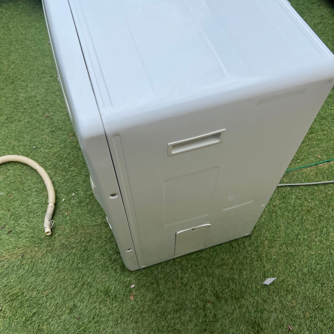 【横浜市内配達】日立　除湿型　電気衣類乾燥機　4.5Kg　DE-N45FX