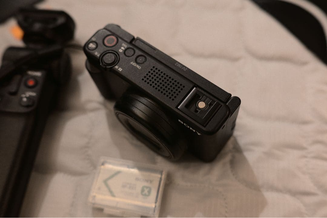 SONY ZV-1M2 VLOGCAM + 純正グリップ + 純正バッテリー2個
