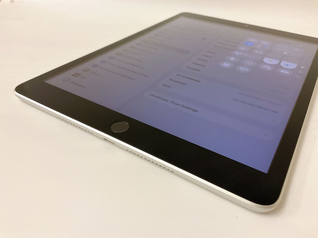 【美品・BT92％】iPad 第9世代 64GB Wifiモデル シルバー