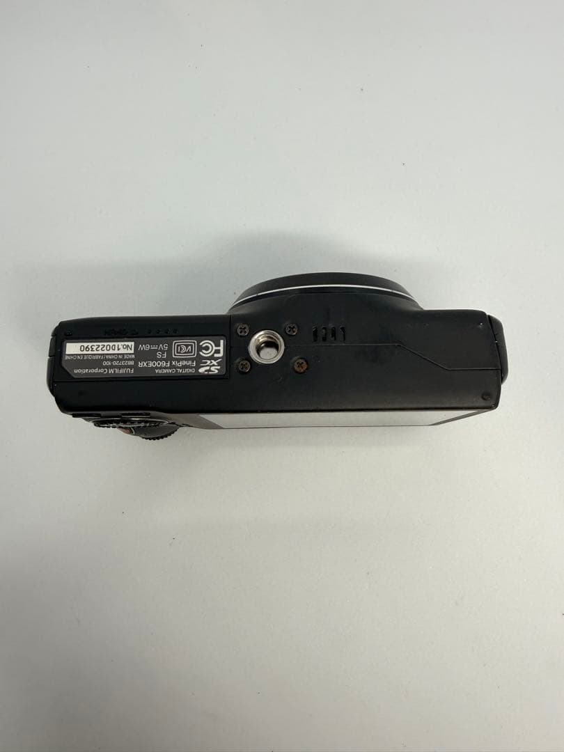 Fujifilm FinePix F200EXRジャンク品
