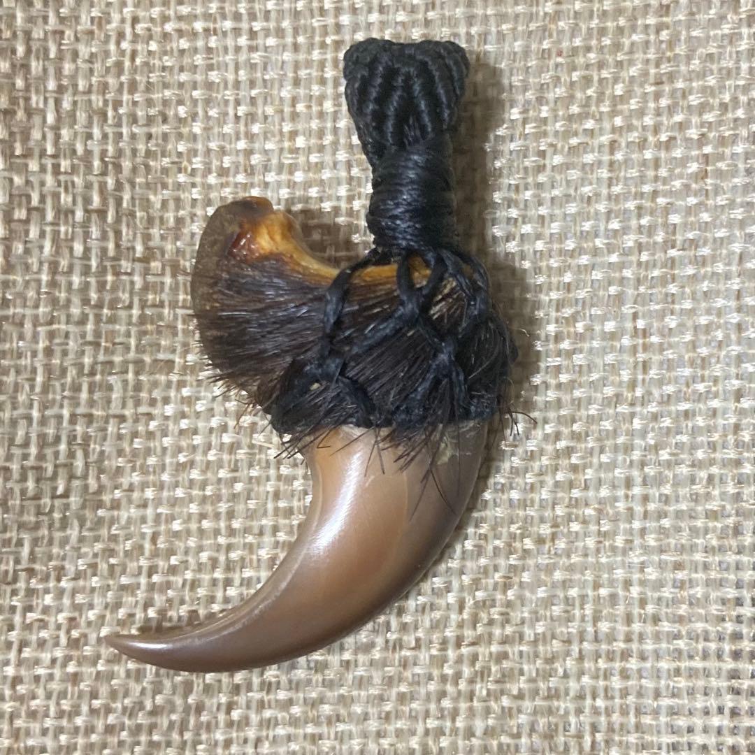 【即購入❌】熊の爪　ベアクロー　マクラメ　ネックレストップ
