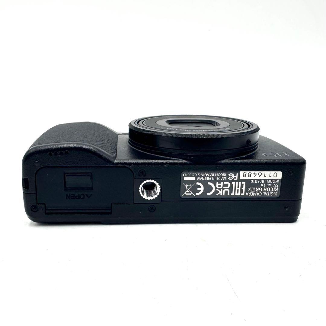 美品 RICOH リコー GR IIIx コンパクトデジタルカメラ