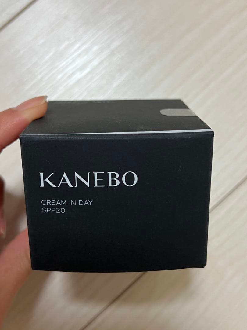 【新品未開封】KANEBO CREAM IN DAY SPF20 40g