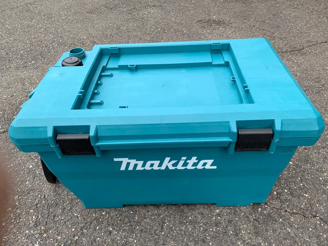 【中古品】Makita 高圧洗浄機 + 10ｍ高圧ホース ねじれ防止ジョイント
