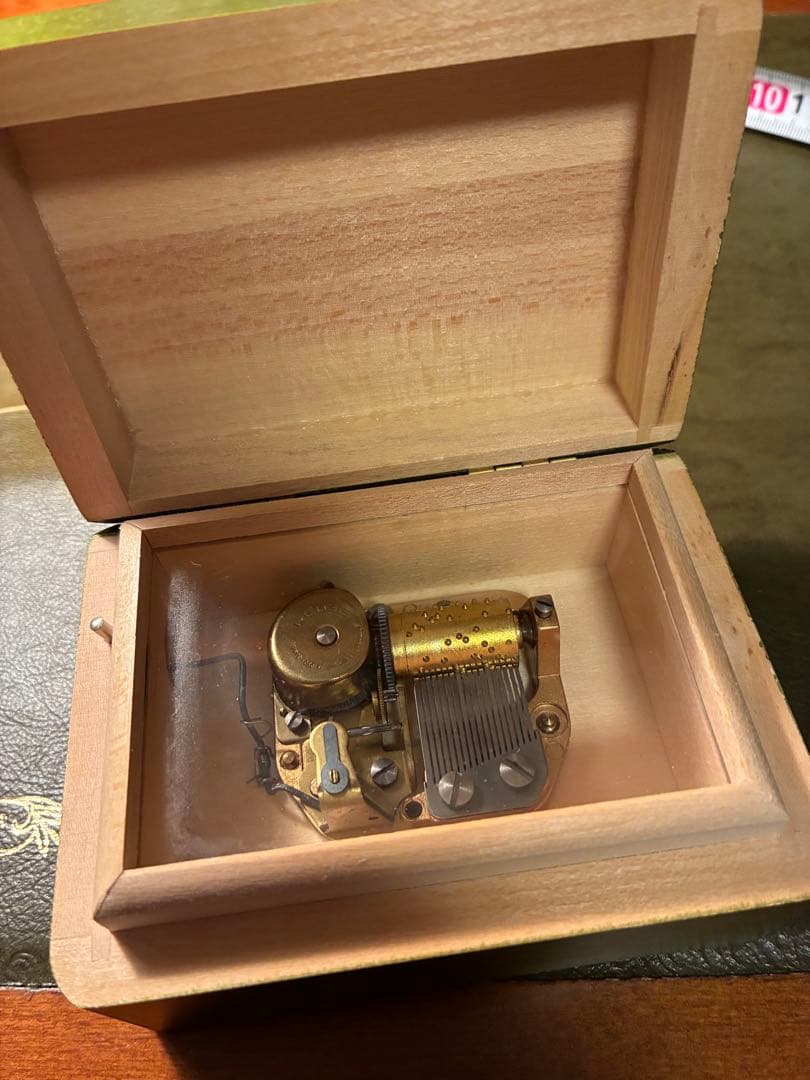 Reuge ミュージックボックス イタリア スイス製 スノースレッド