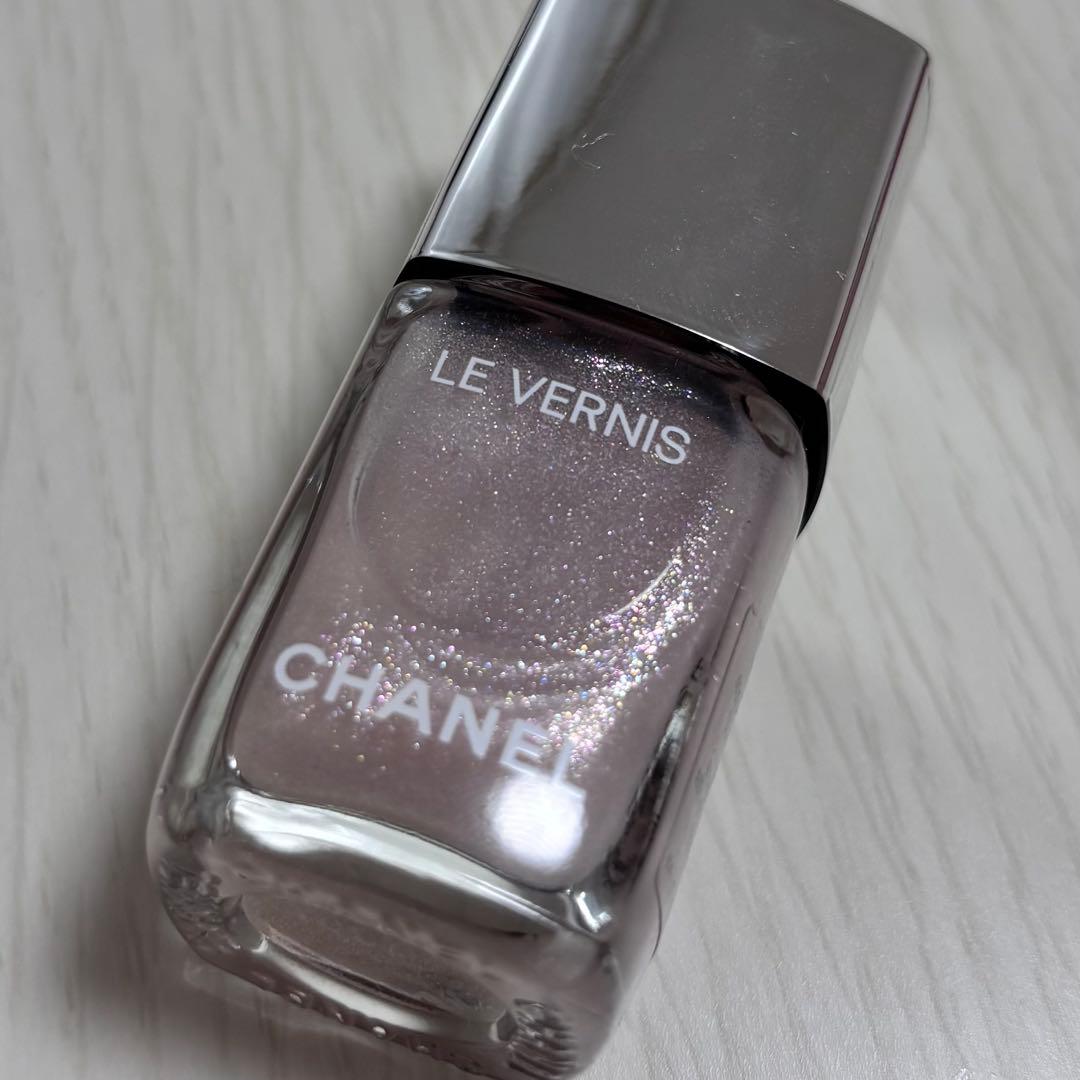 CHANEL LE VERNIS 401 - ビーチアイコン