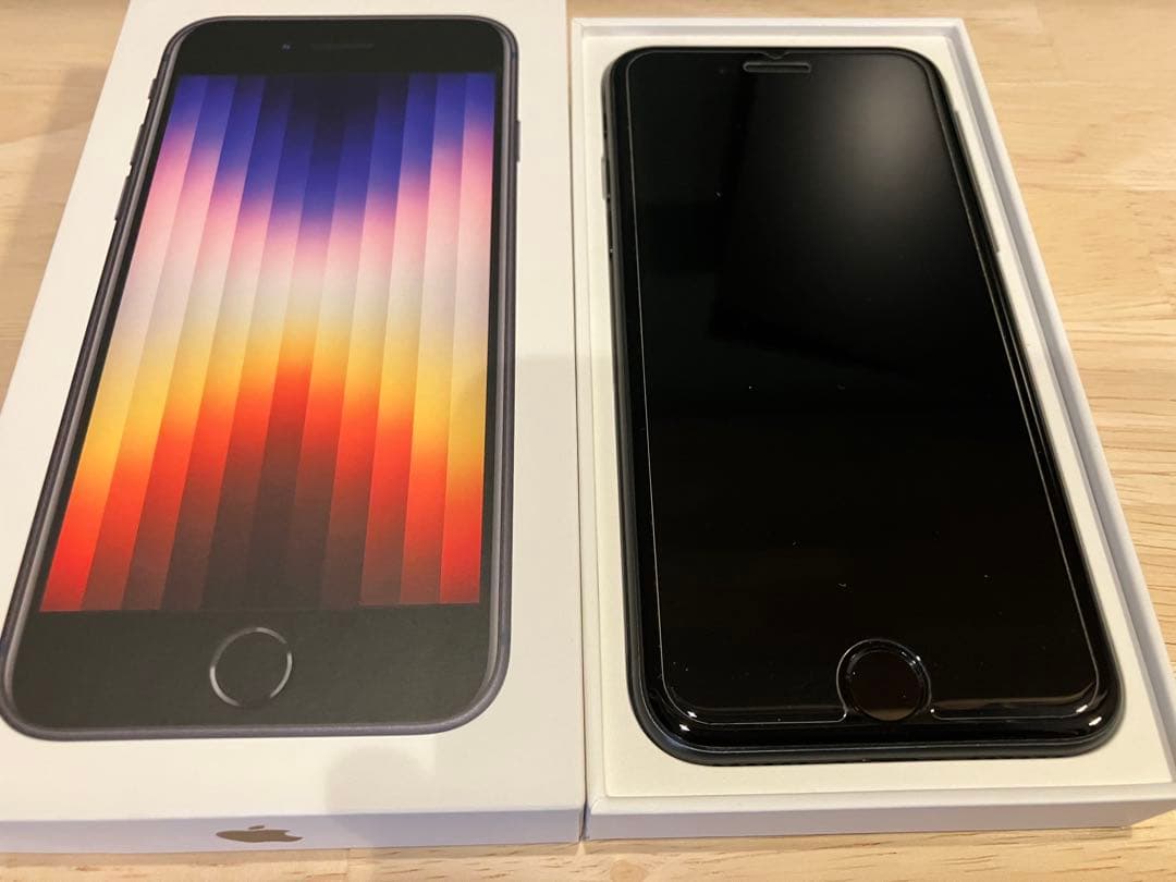 Apple iPhone SE3 (第3世代) ミッドナイト 本体　128GB