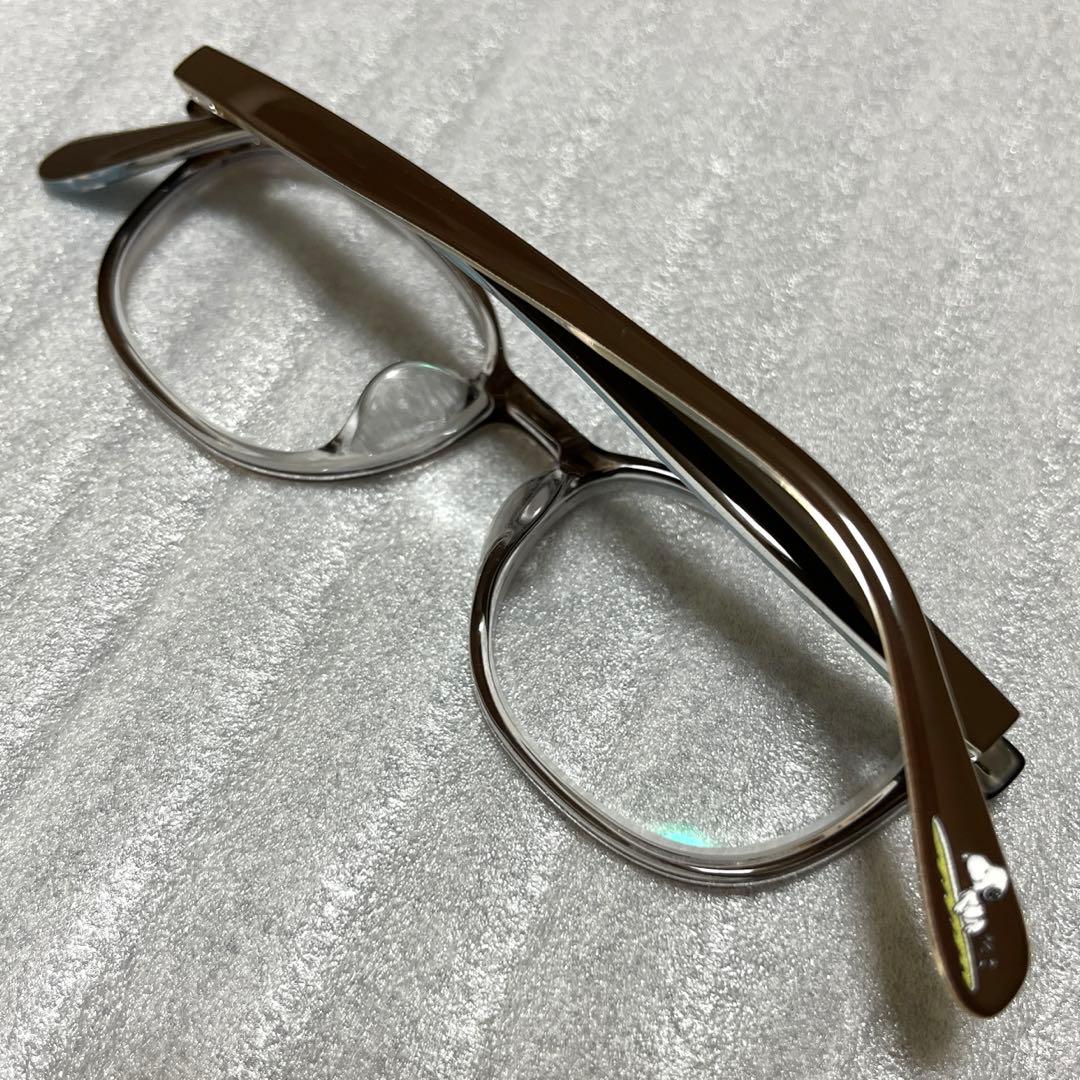 美品 SNOOPY スヌーピー 眼鏡フレームと速乾性メガネクリーナー10包付