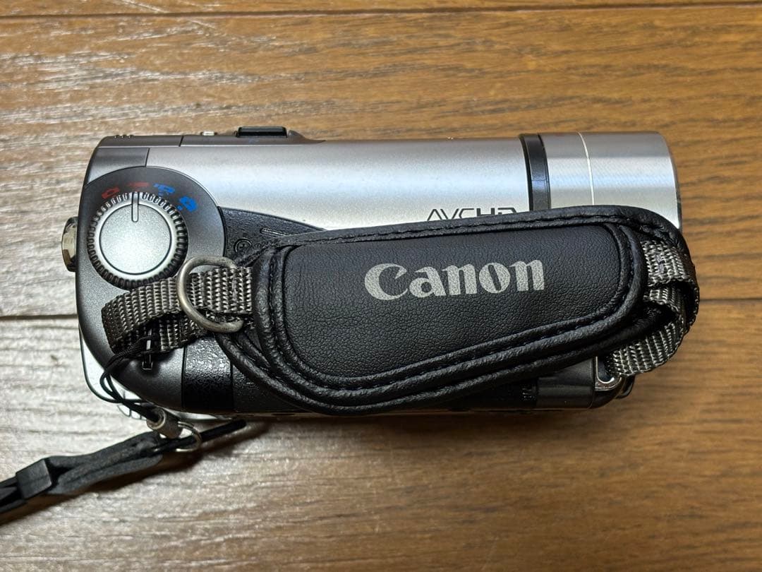 Canon IVIS HF10 ビデオカメラ 本体