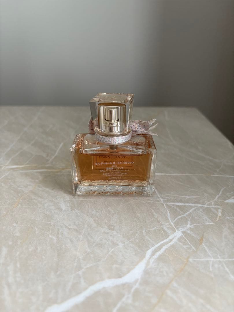 Miss Dior ミスディオール オードパルファム 香水