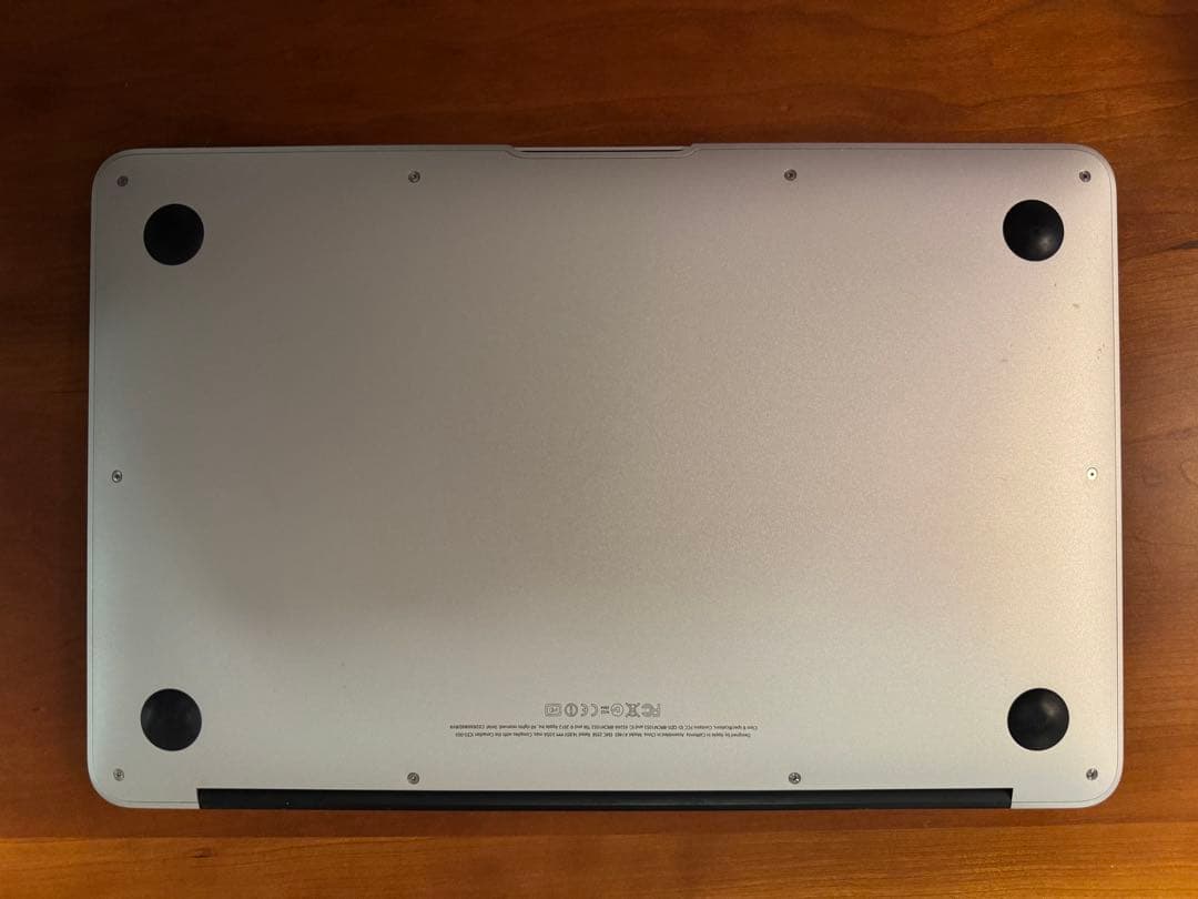 Apple MacBook Air 11インチ 2012 8GB 256GB