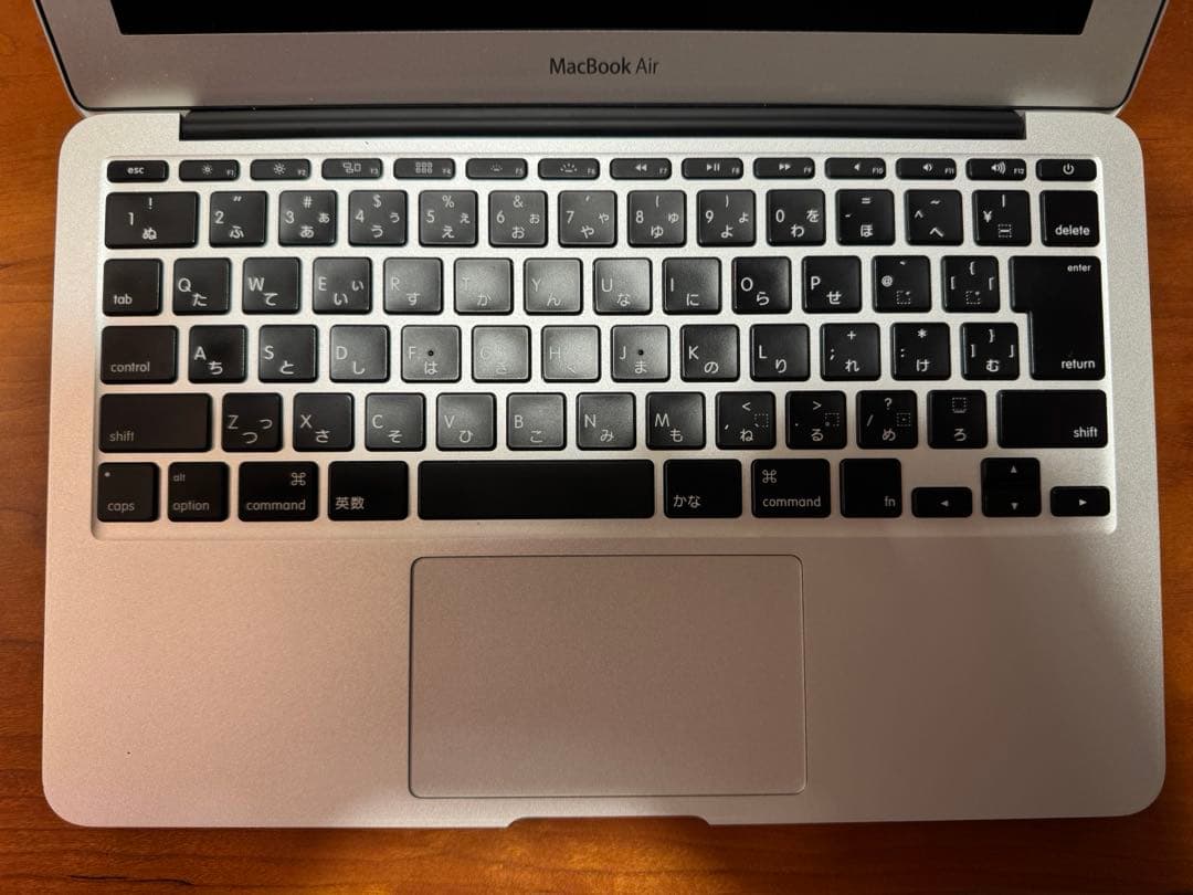 Apple MacBook Air 11インチ 2012 8GB 256GB