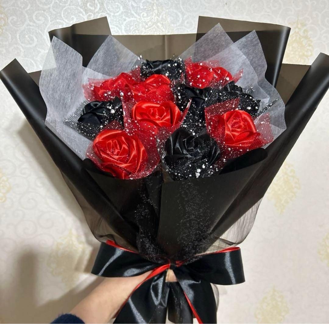 11本赤黒バラブーケ ラッピングリボン２色❗️枯れない薔薇！プレゼント好きな人へ