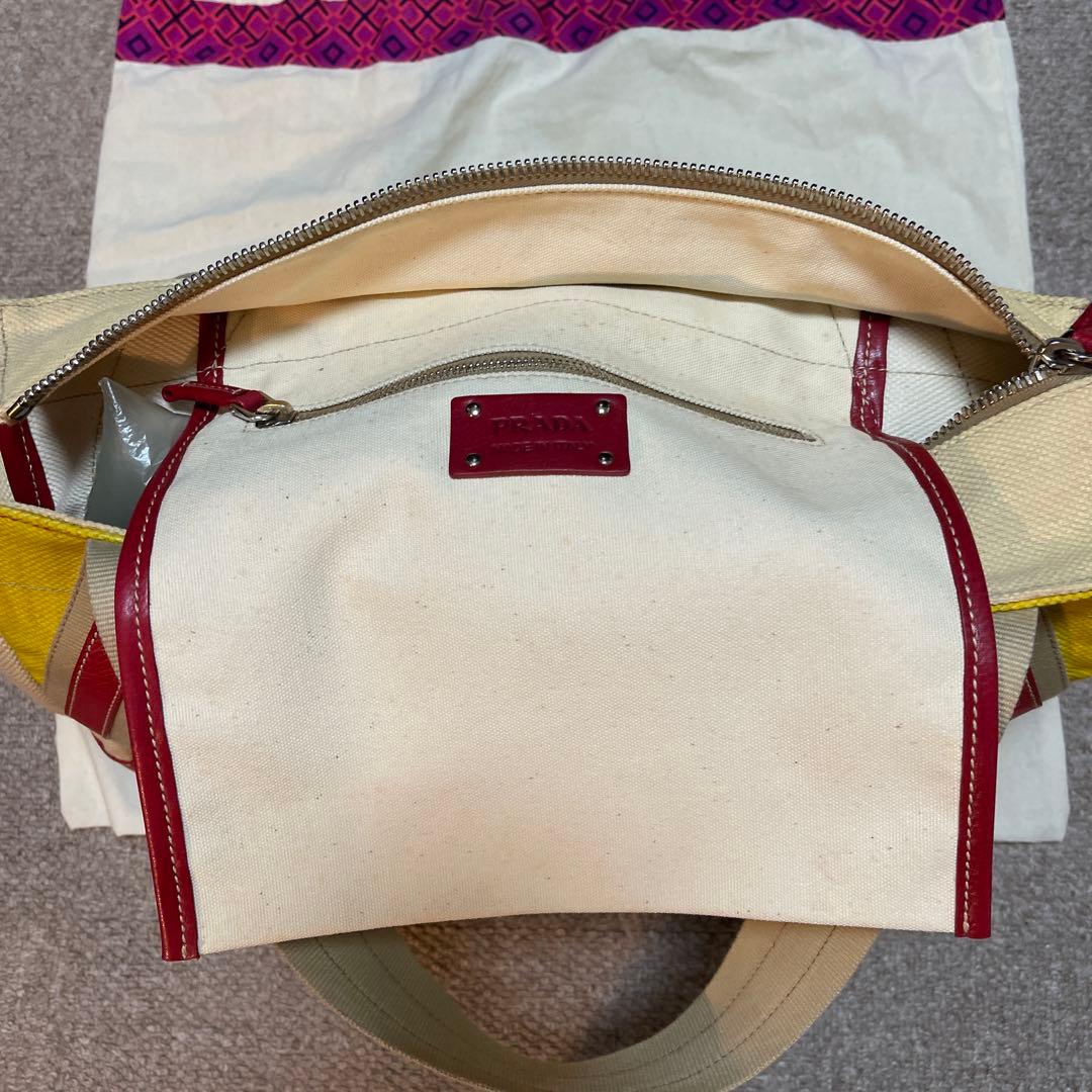 プラダ、美品 キャンパスオストリッチ ビッグトートバック