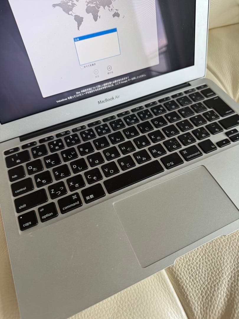 m*i様 MacBook Air 11インチ / 初期化済 / 充電器あり