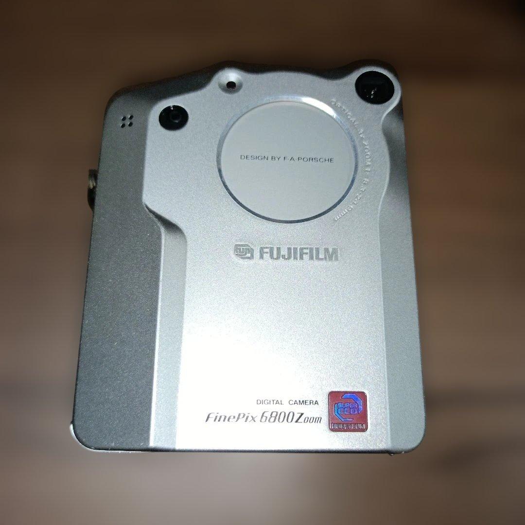 富士フイルム FinePix 6800Z 　希少モデル PORSCHEデザイン