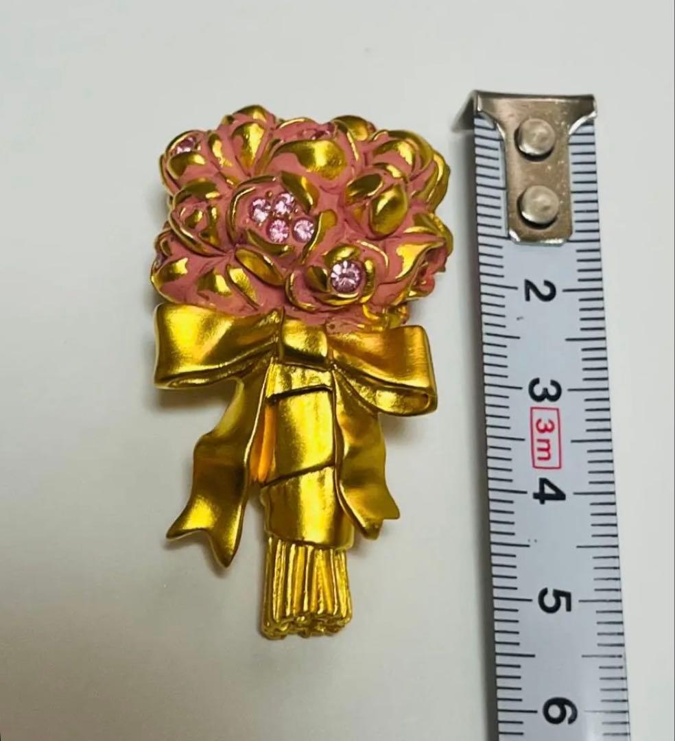 エスティローダー　練り香水　花束デザイン 香水ケース 金色×ピンク
