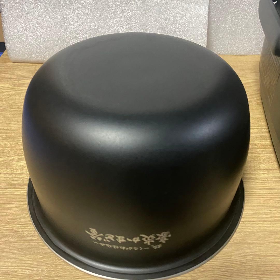 （美品）象印 炎舞炊き 圧力IH炊飯ジャーNW-PT10　5.5合　22年製