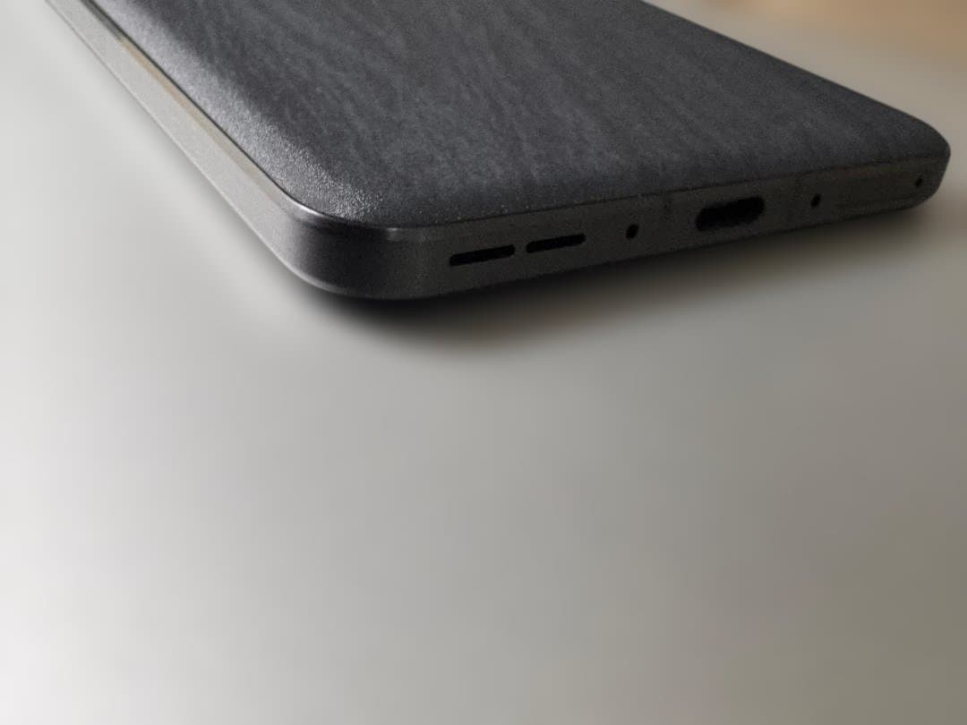 スマートフォン本体 OnePlus 13 12GB+256GB (Black model)