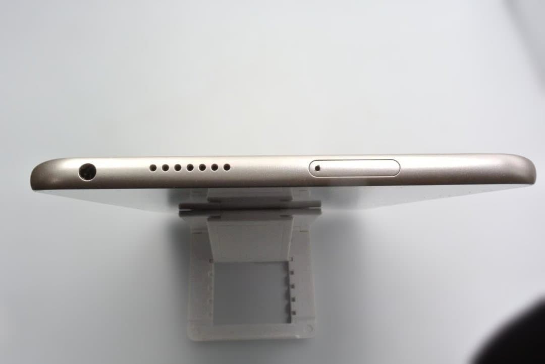 Androidタブレット本体 Huawei docomo dtab Compact d-02K Gold