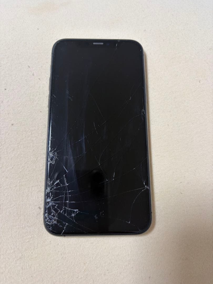 Apple iPhone 11 Pro ブラック本体