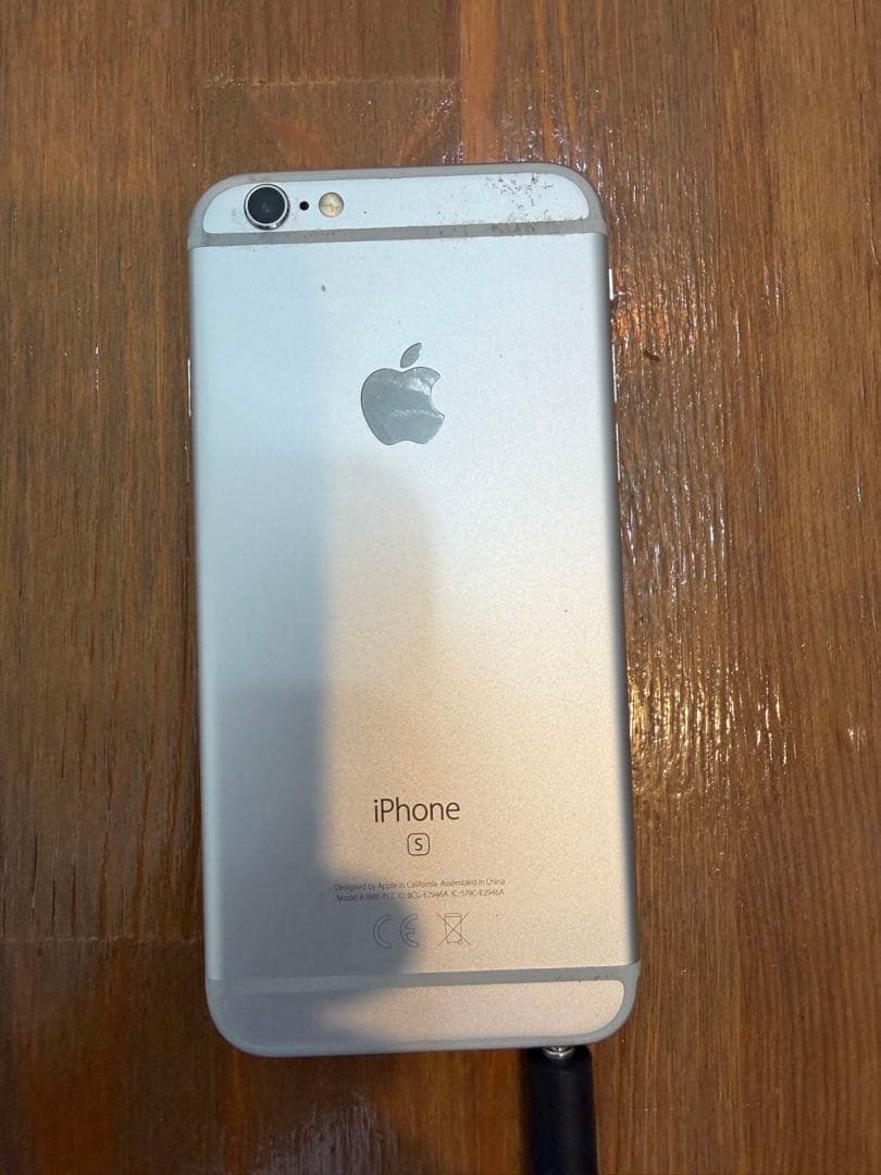 Apple iPhone 6 シルバー 本体☆画面保護フィルム付