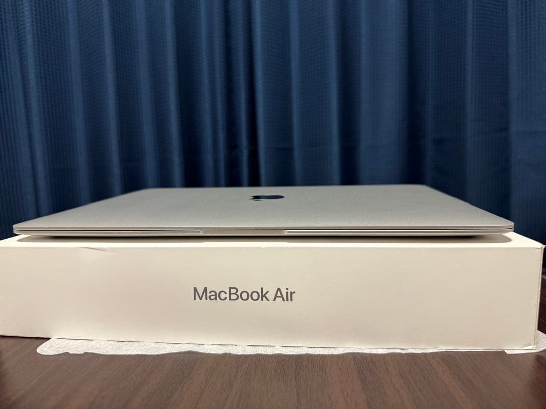 MacBook Air 2020 i3 256GB 美品 充電258回