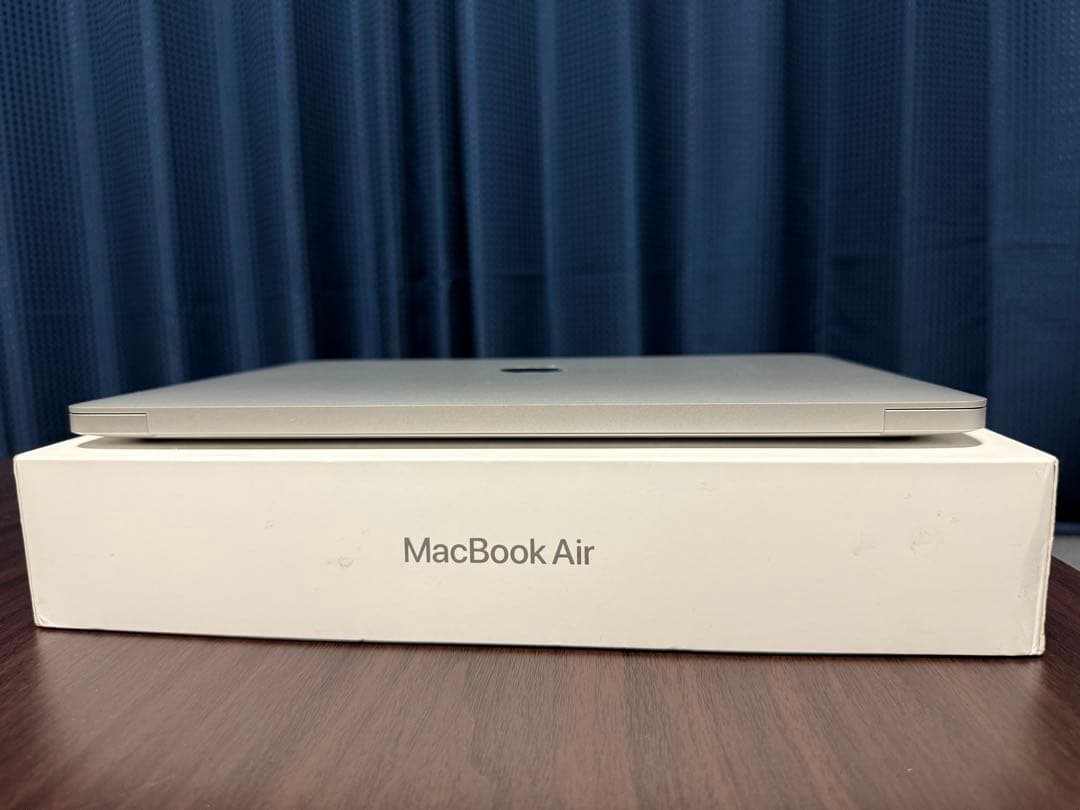 MacBook Air 2020 i3 256GB 美品 充電258回