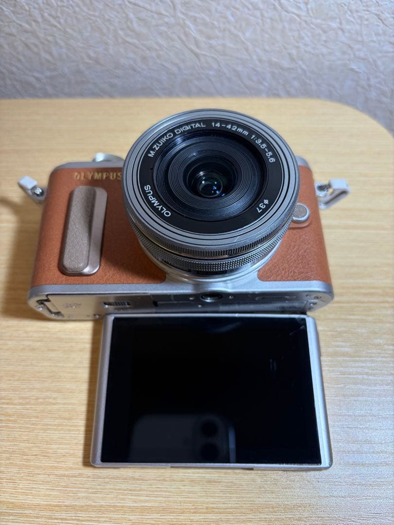 OLYMPUS E-PL8 ミラーレス一眼カメラ