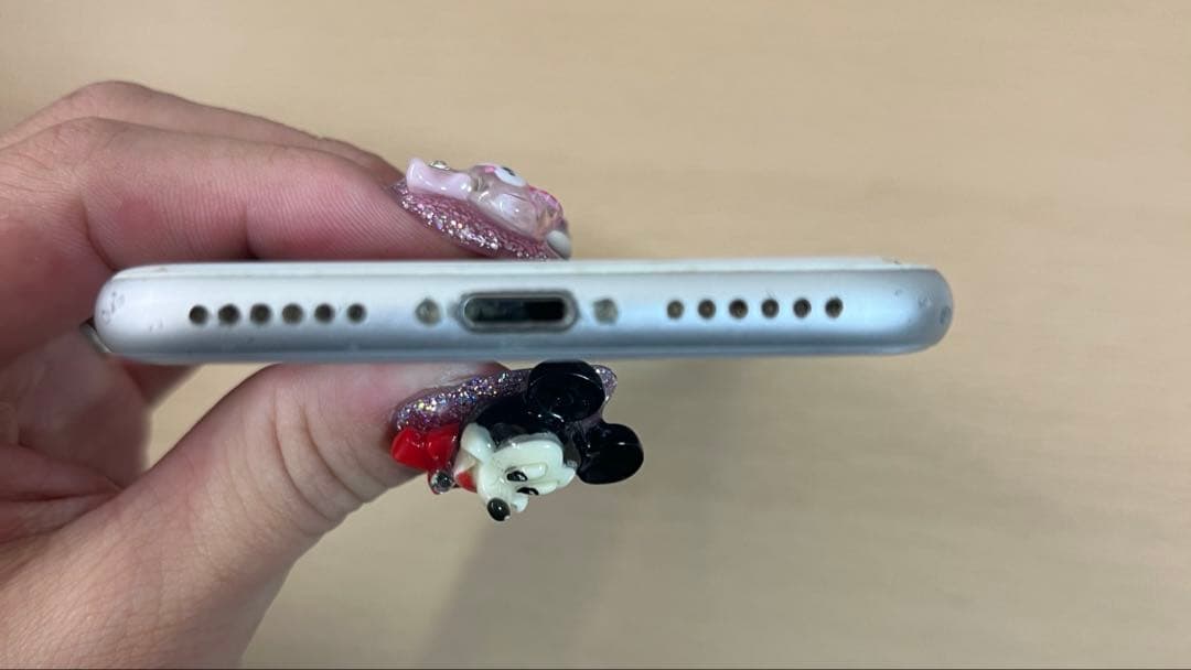 ✧ 起動・使用可能 匿名配送 ✧iPhone 8 本体 SIMフリー