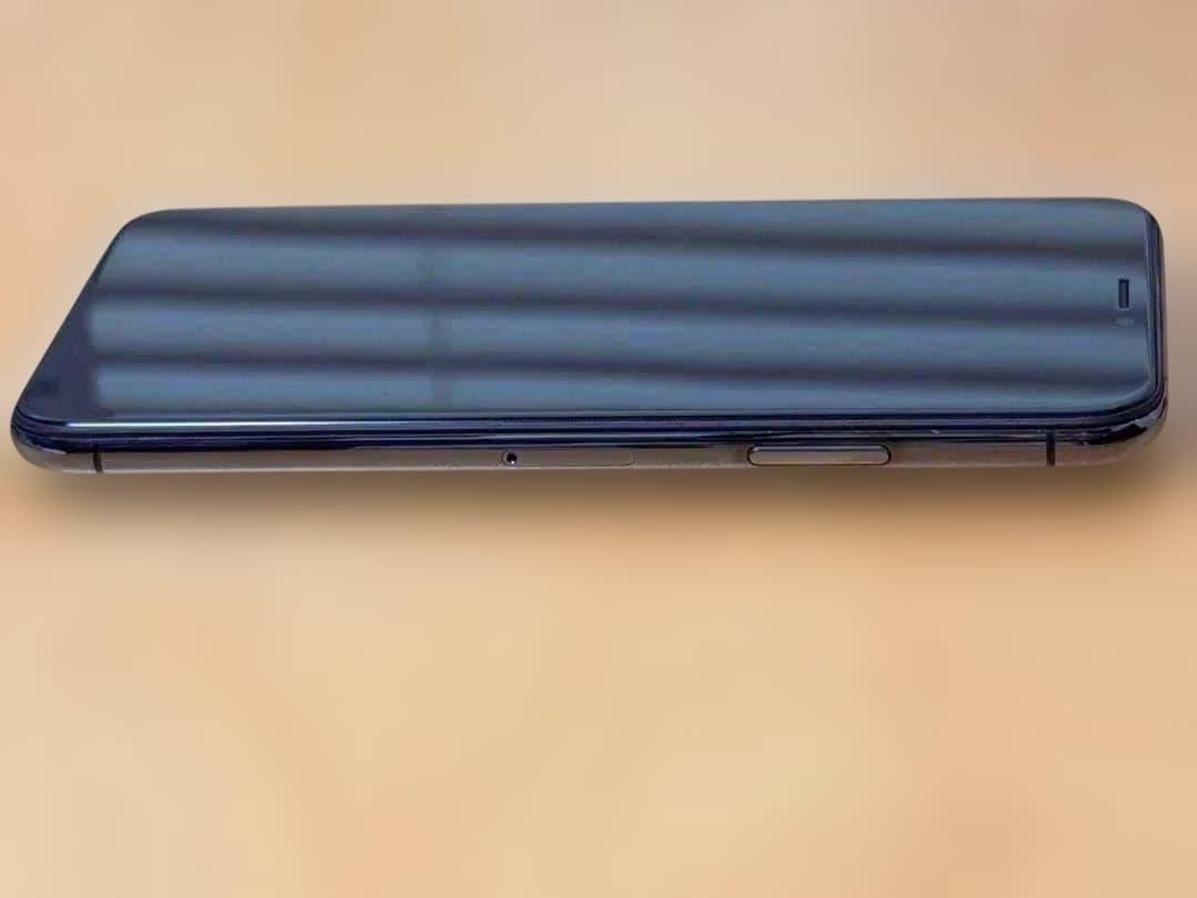 iPhone Xs スペースグレイ 256GB バッテリー100% SIMフリー