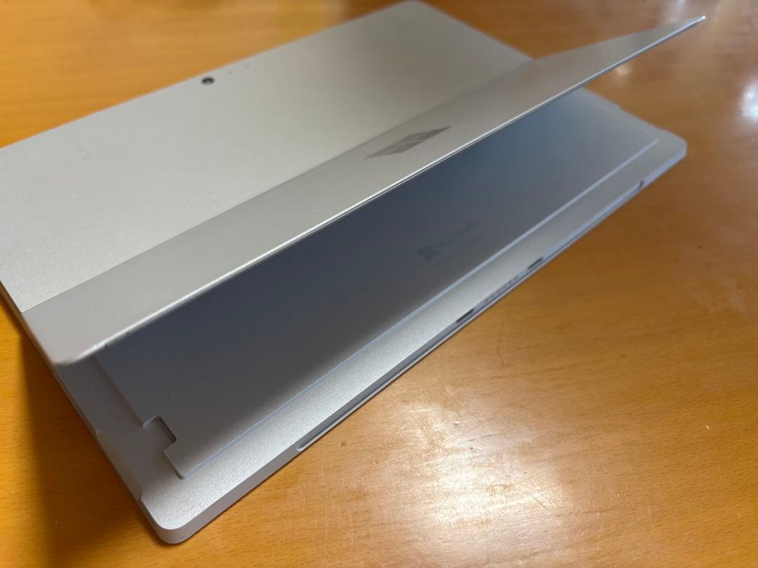 Microsoft Surface タブレット 本体 シルバー【訳有り品】