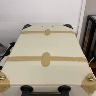 おしゃれなキャリーバッグを入荷いたしました！