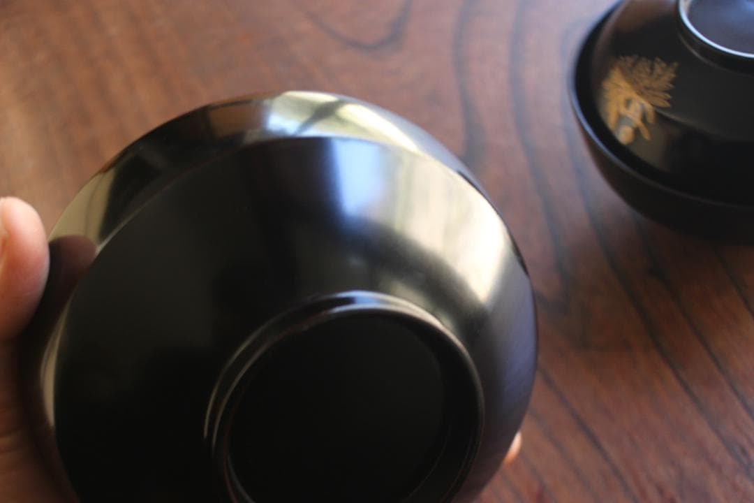 デッドストック！端正な黒漆に極上菊桐蒔絵の映える煮物椀2点（検輪島塗雑煮椀