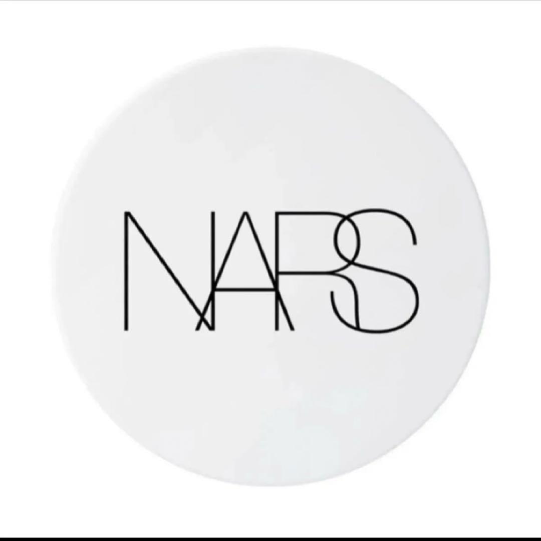 NARS ライトリフレクティング　セラムクッションファンデーション 03793