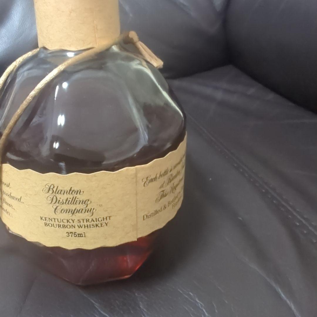 Blanton\"　ブラントン　バーボン　ハーフボトル