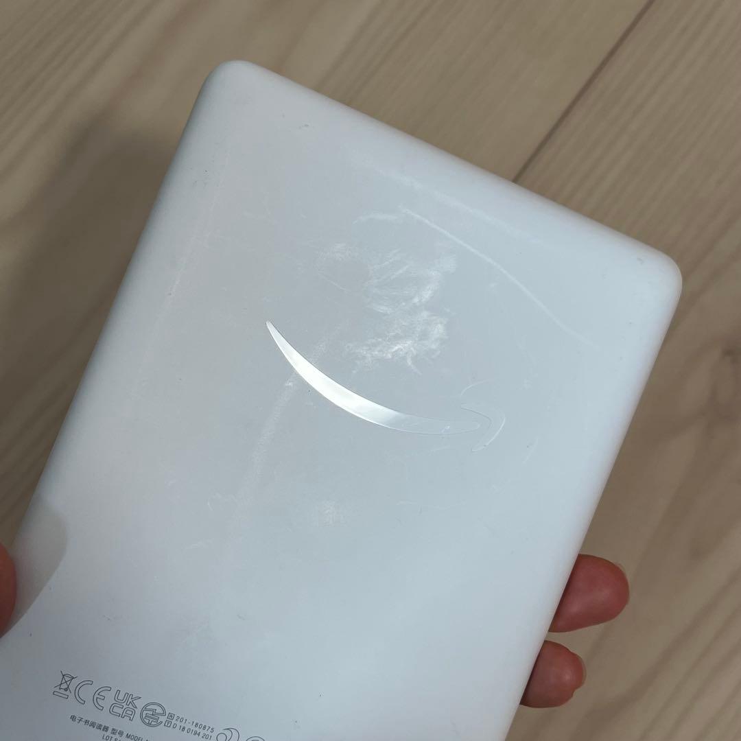 kindle 第10世代 8GB ホワイト　広告つき